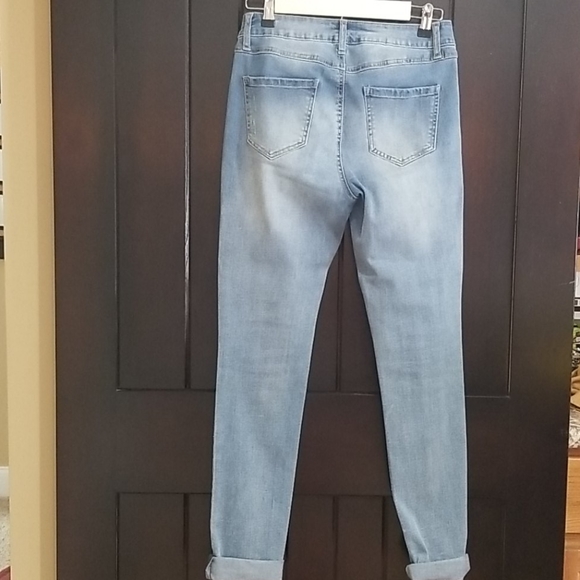 Jean's - Picture 2 of 4